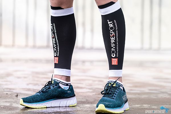personne portant les manchons R2V2 pour la course à pied