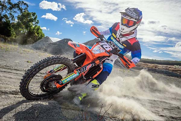 minerve moto cross